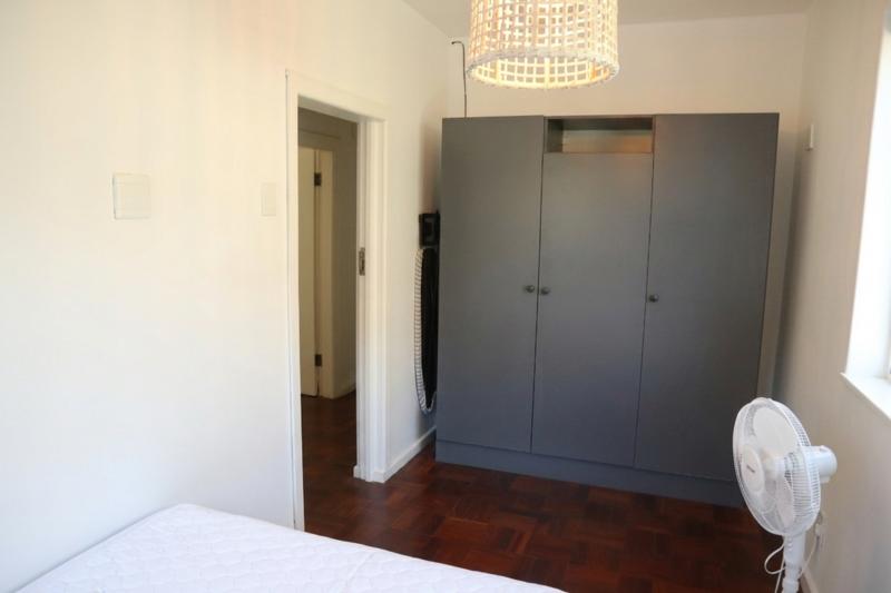 To Let 3 Bedroom Property for Rent in Vredehoek Western Cape
